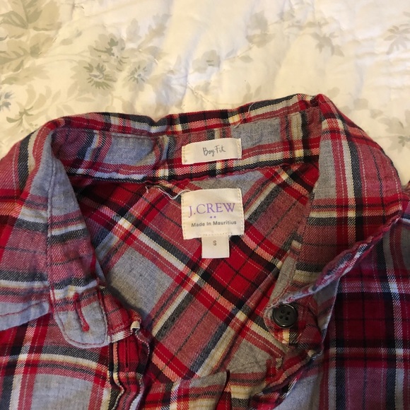 J Crew Factory Boy Fit Red and Black Flannel - Picture 2 of 4